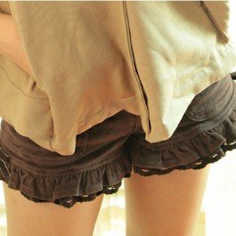 Gyaru Ruffle-Hem Shorts