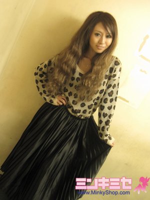 WC Wakatsuki Chinatsu Leopard Sweater