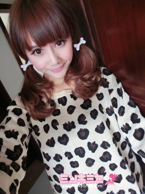 WC Wakatsuki Chinatsu Leopard Sweater